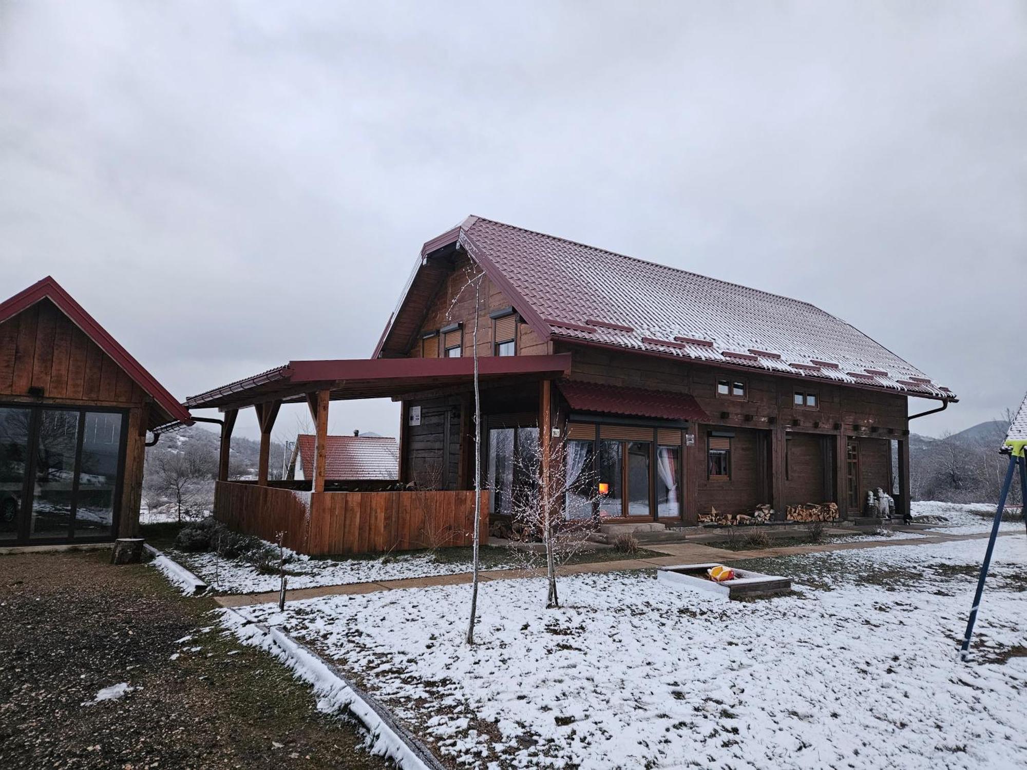 Lovinac  Ruralna Kuca Za Odmor Lika 빌라 외부 사진