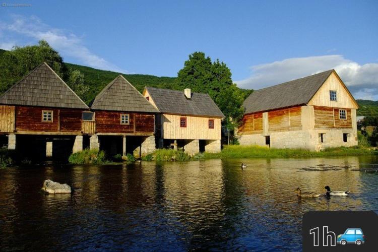 Lovinac  Ruralna Kuca Za Odmor Lika 빌라 외부 사진